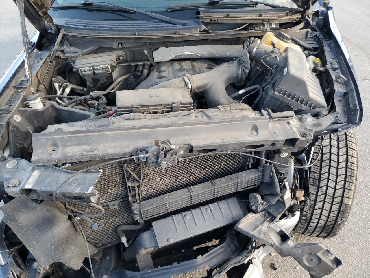2014 Ford F-150 - Image 12