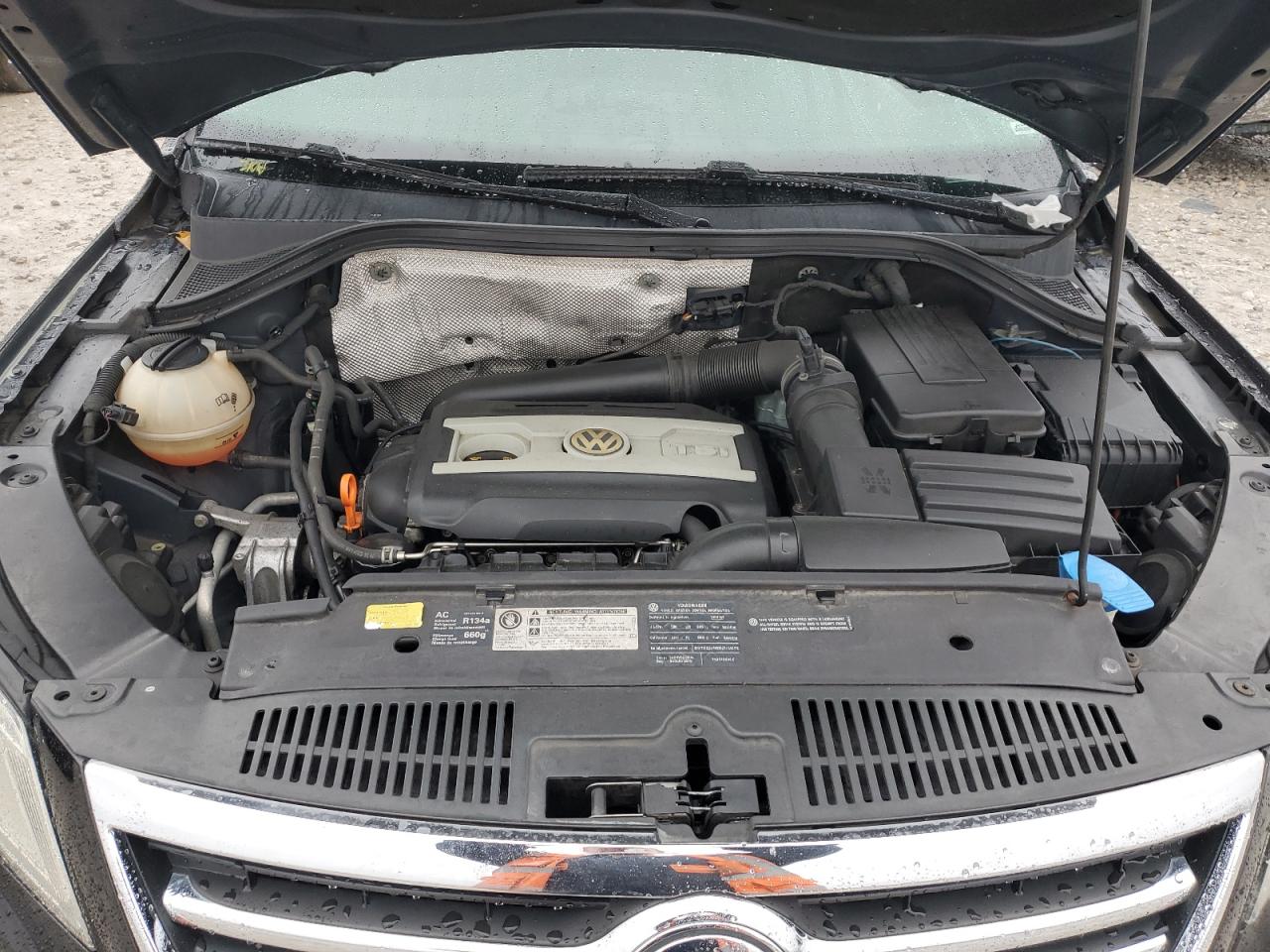 2009 Volkswagen Tiguan - Image 13
