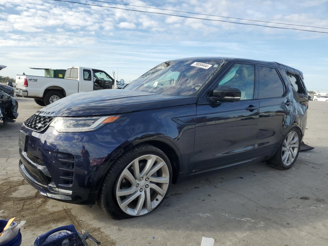 2022 Land Rover Discovery - Image 1