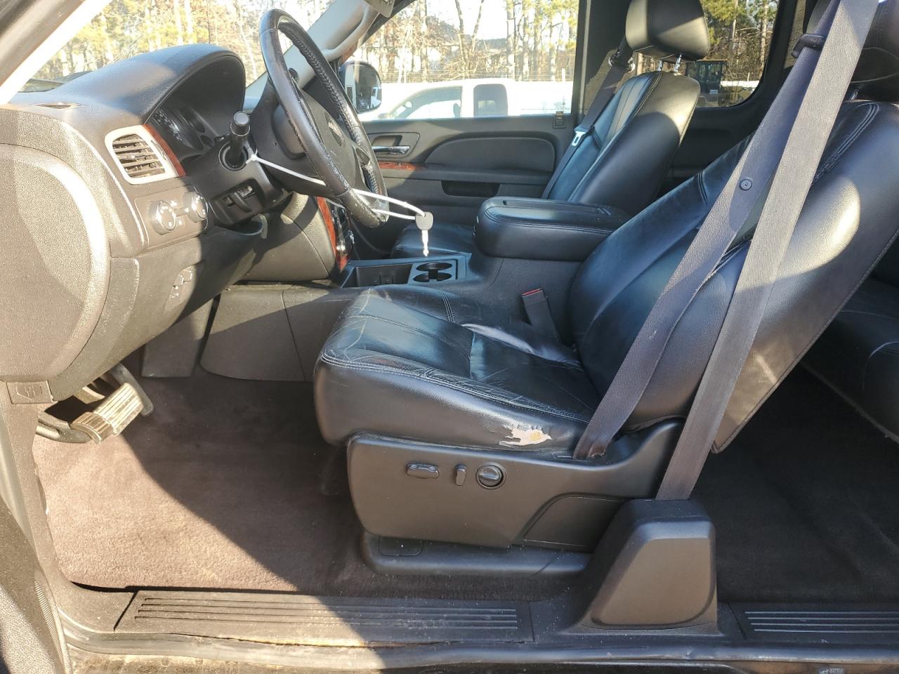 2010 Chevrolet Silverado - Image 7