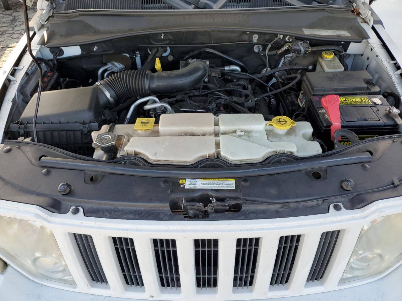 2012 Jeep Liberty (North America) - Image 12