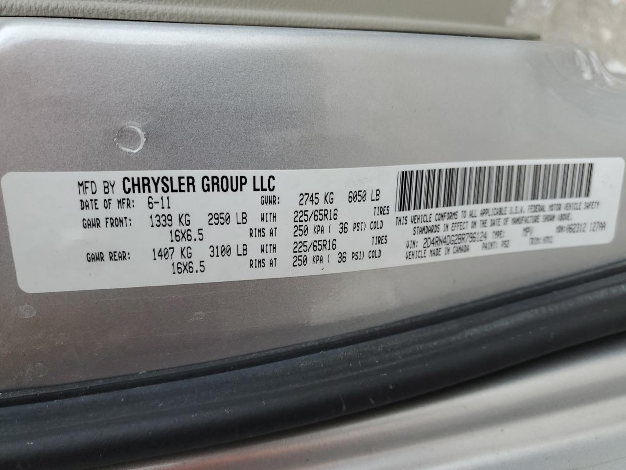 2011 Dodge Caravan - Image 13