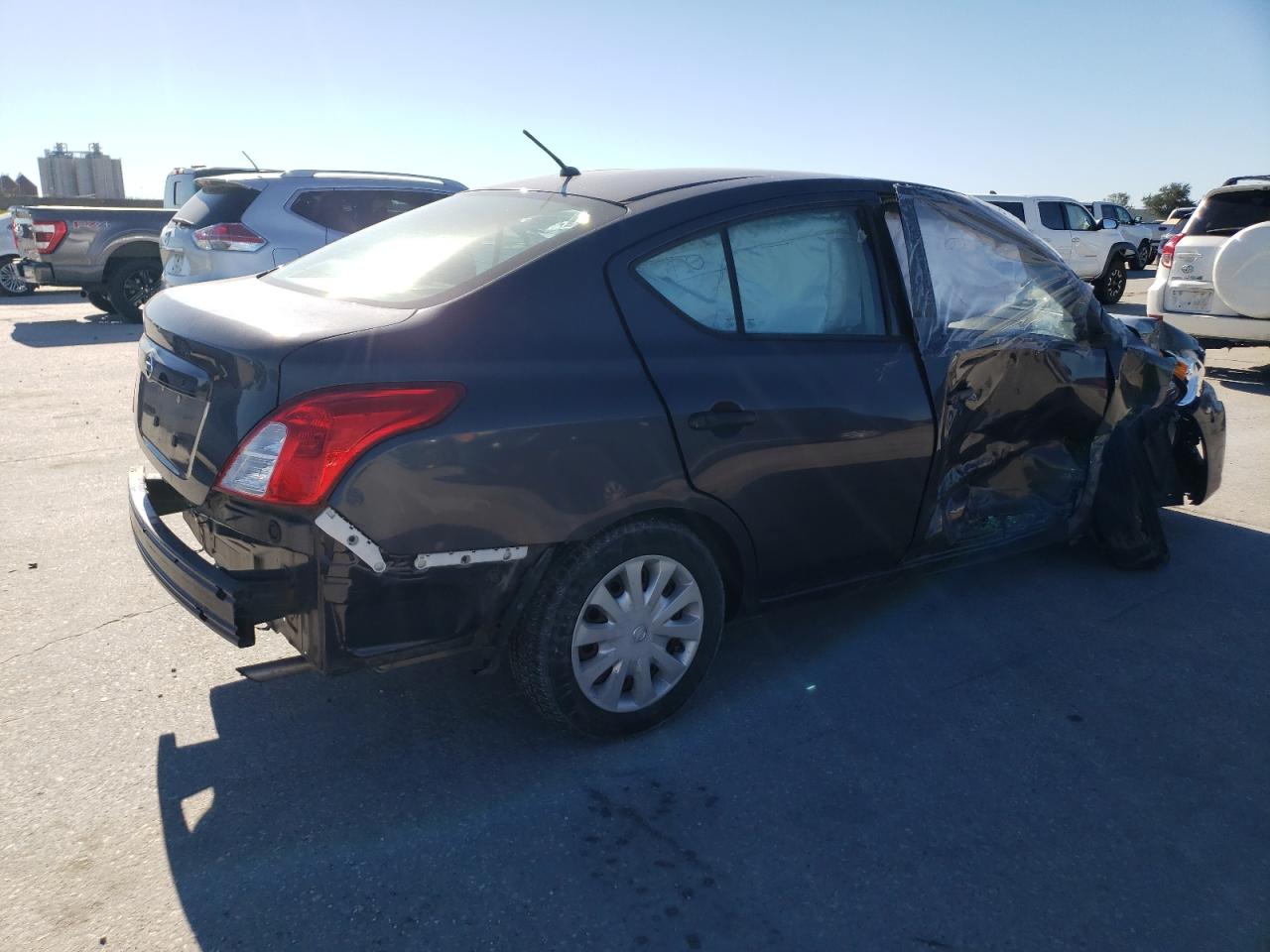 VIN 3N1CN7AP7FL907393 2015 NISSAN VERSA no.3