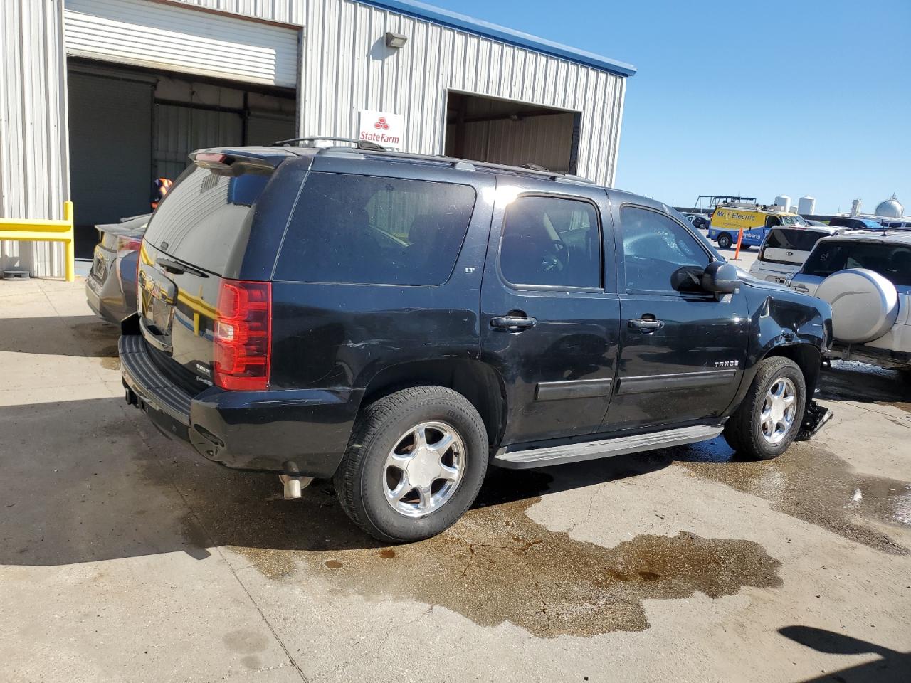 2010 Chevrolet Tahoe - Image 3
