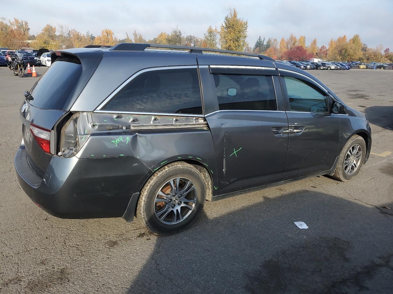 2011 Honda Odyssey - Image 3