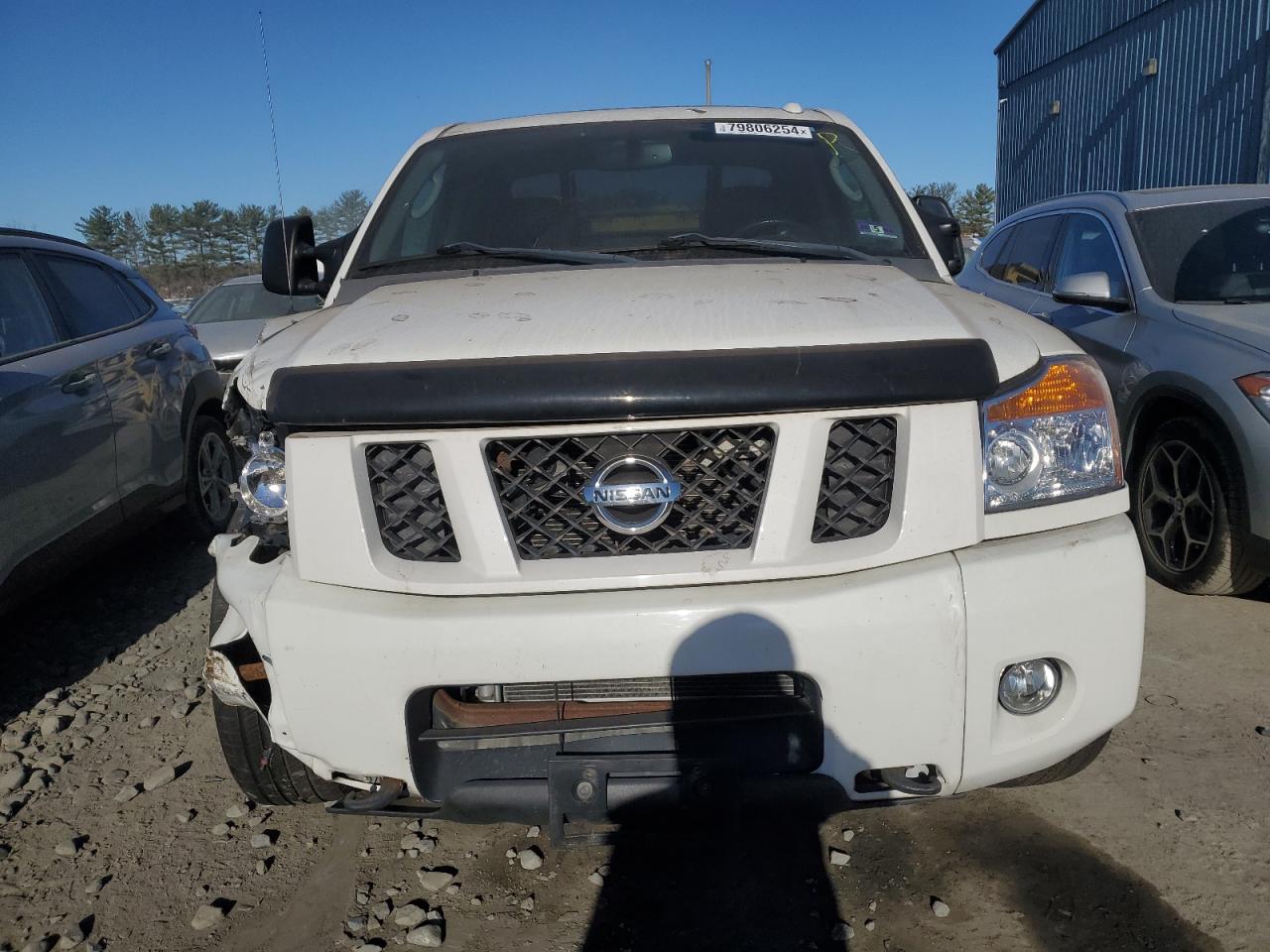 2011 Nissan Titan - Image 5