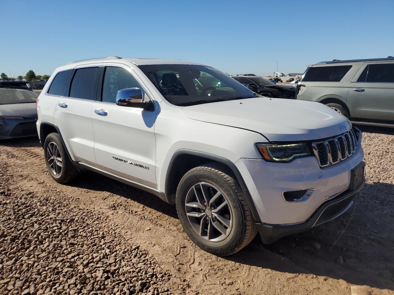 2017 Jeep Grand Cherokee - Image 4