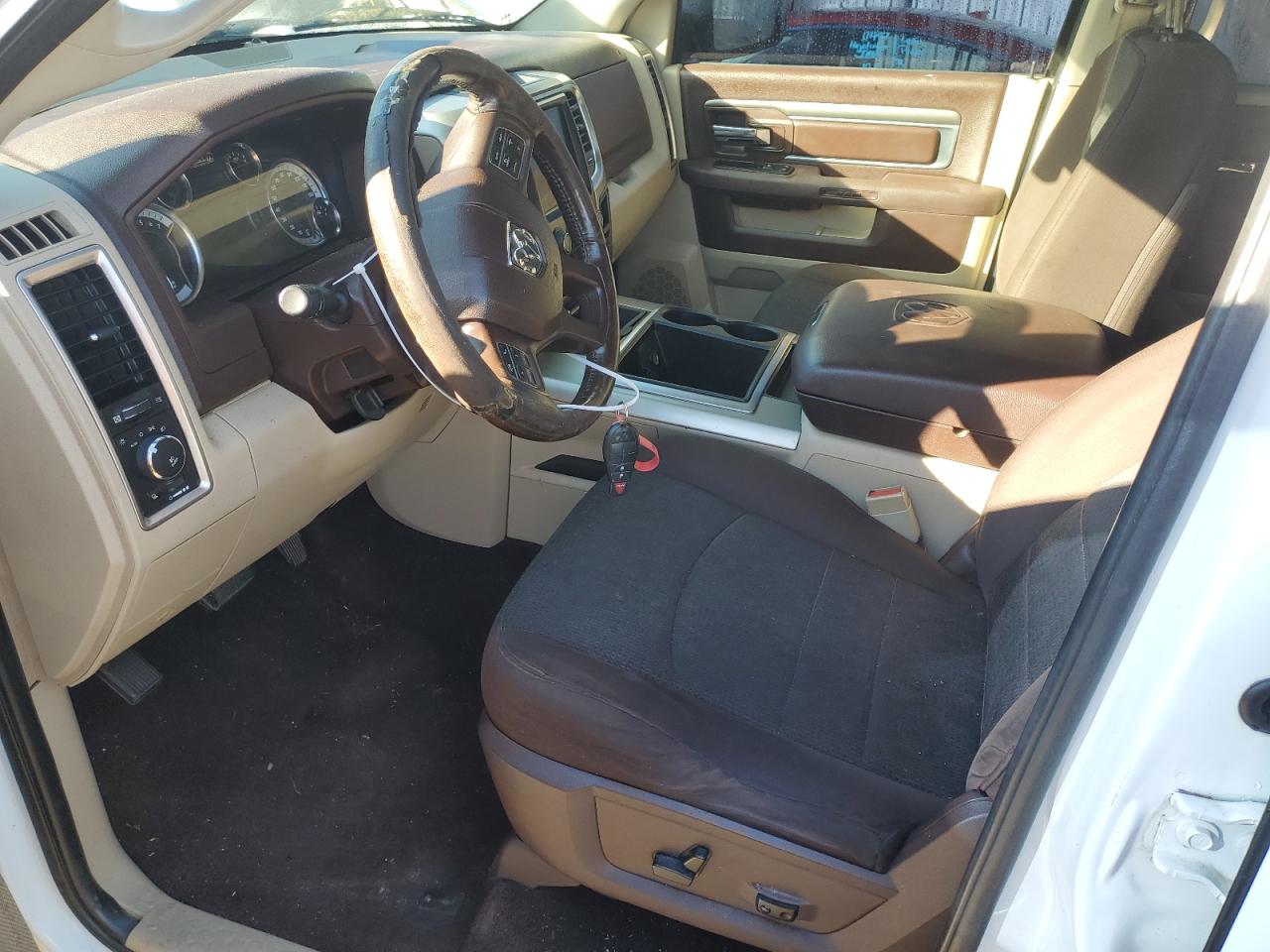 2014 RAM 1500 - Image 7