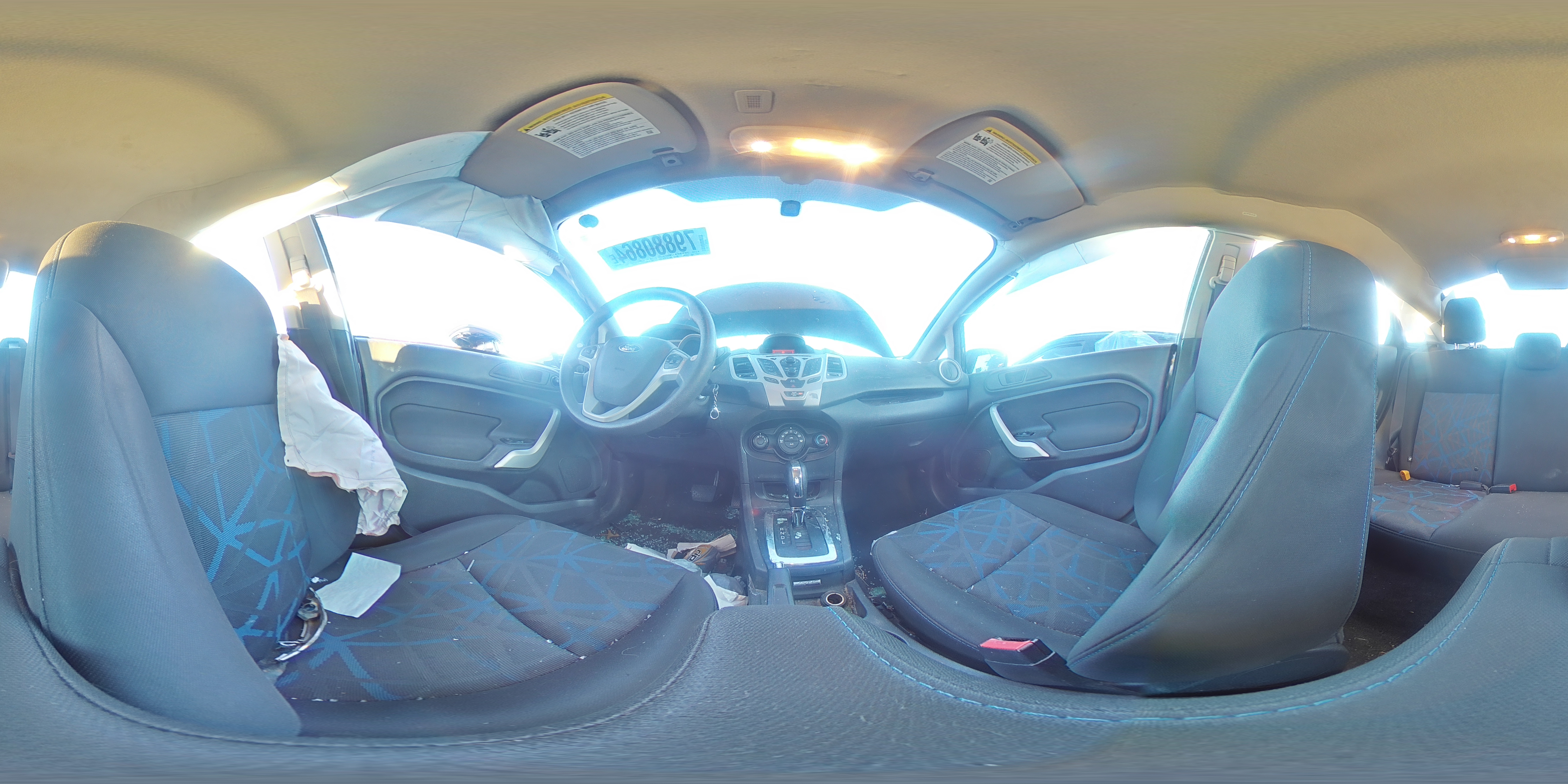 2013 Ford Fiesta - Image 13