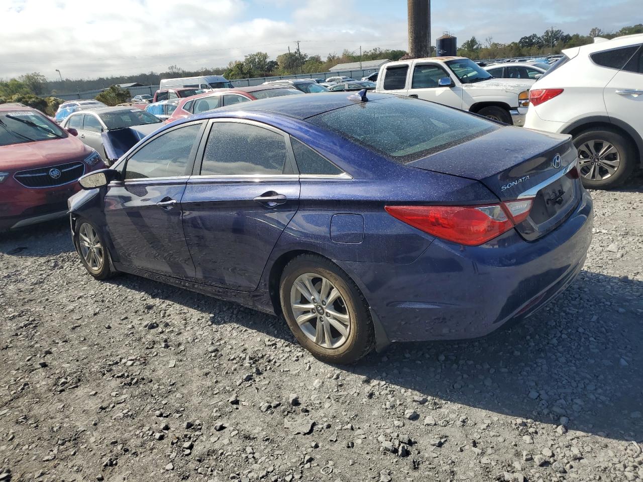 2011 Hyundai Sonata - Image 2