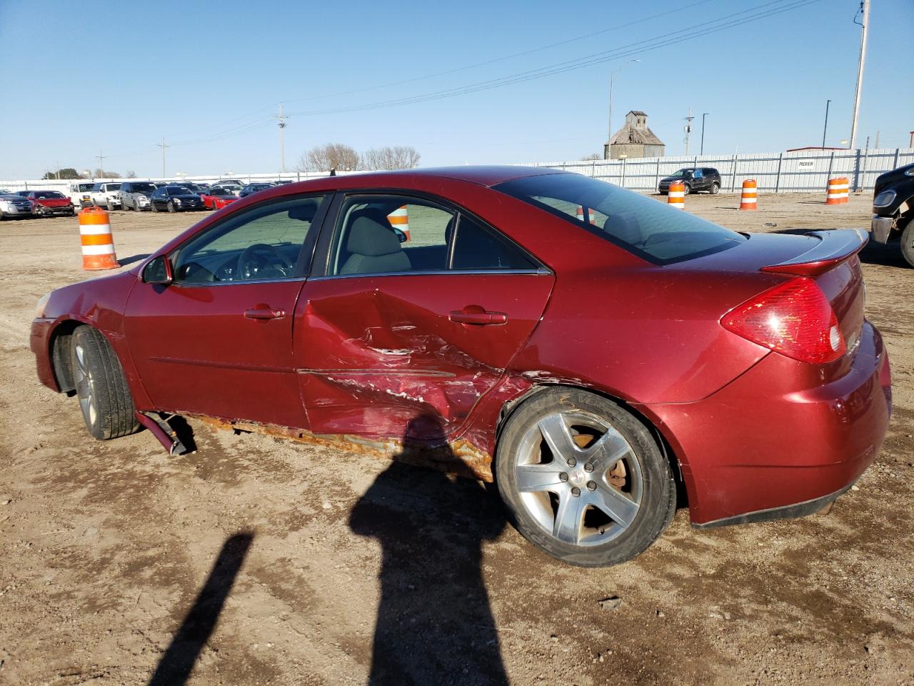 2010 Pontiac G6 - Image 2