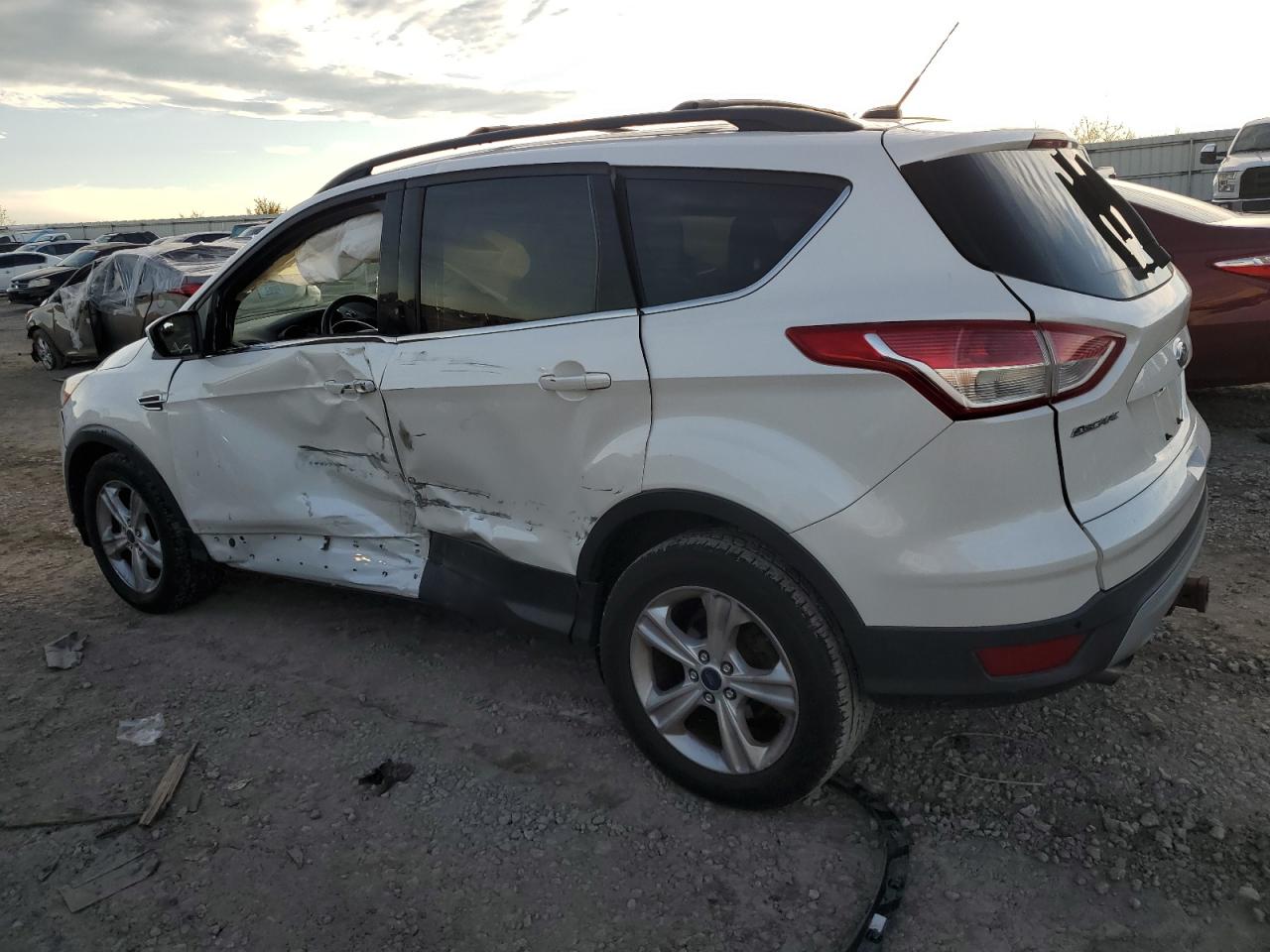 2014 Ford Escape - Image 2