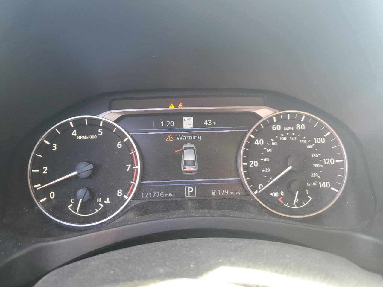 2020 Nissan Altima - Image 9