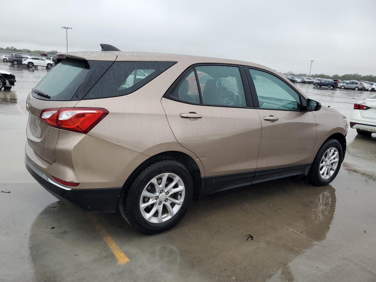 2018 Chevrolet Equinox - Image 3