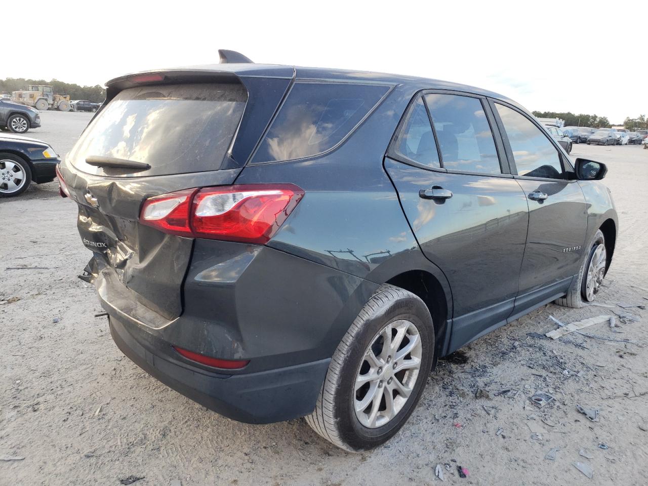 2020 Chevrolet Equinox - Image 3