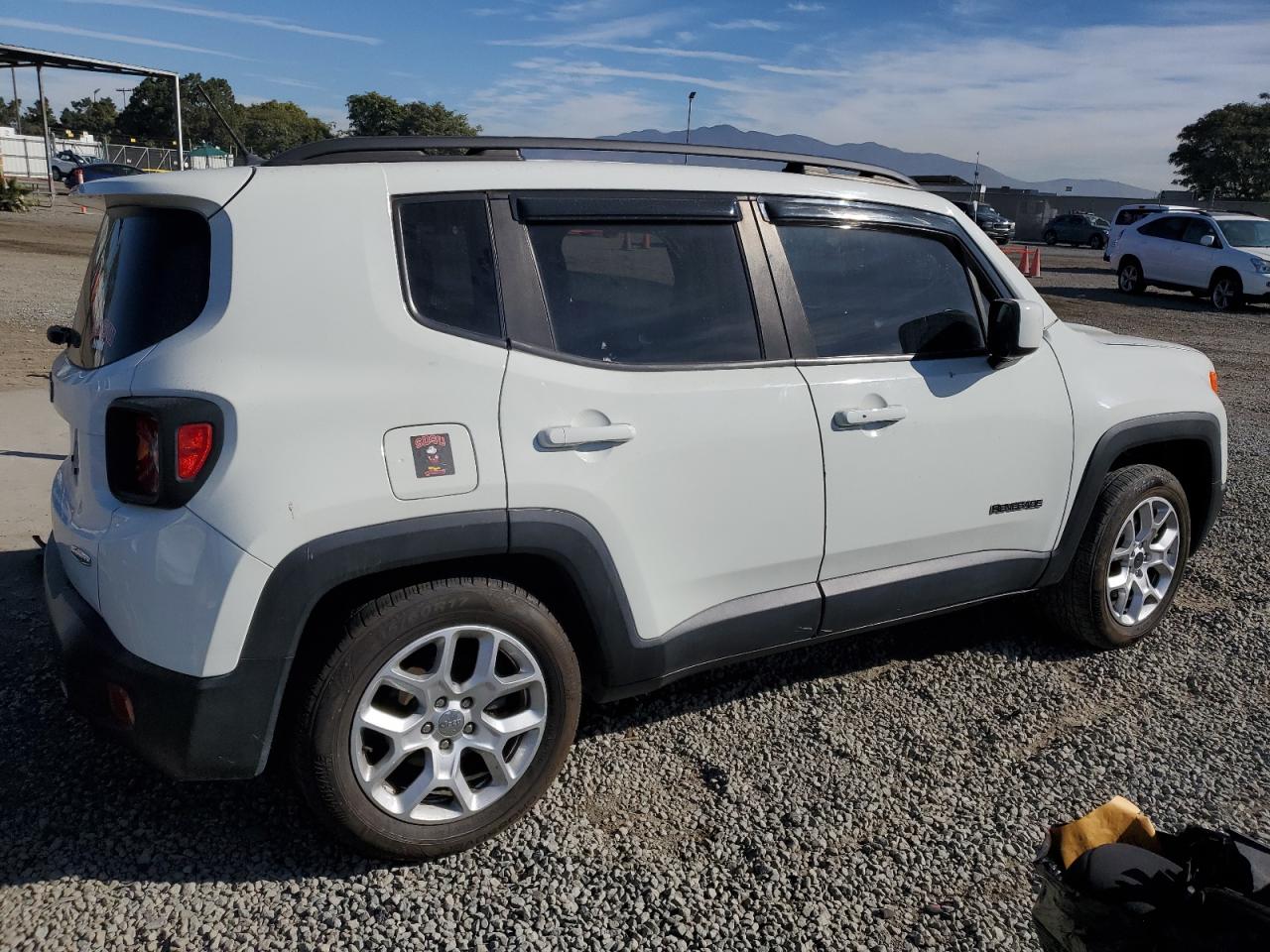 2017 Jeep Renegade - Image 3