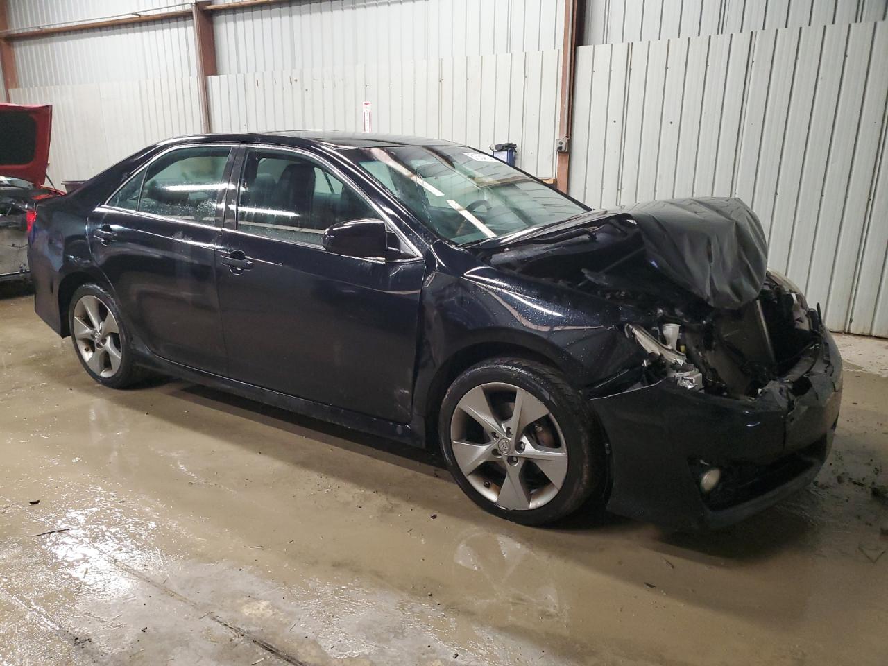 2014 Toyota Camry - Image 4