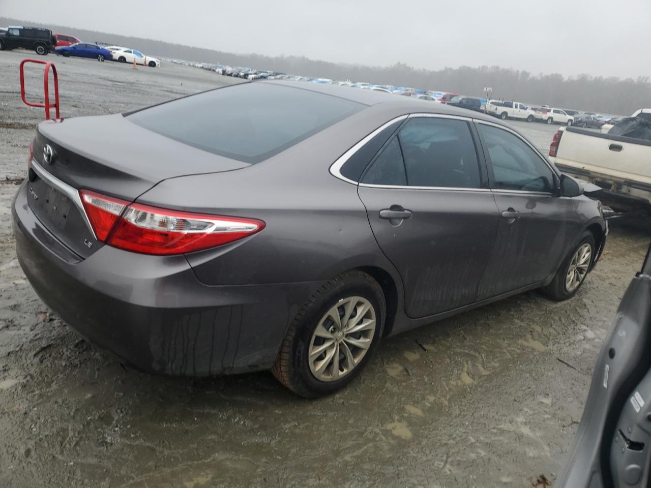 2015 Toyota Camry - Image 3