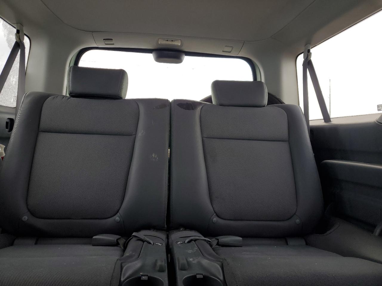2003 Honda Element - Image 10