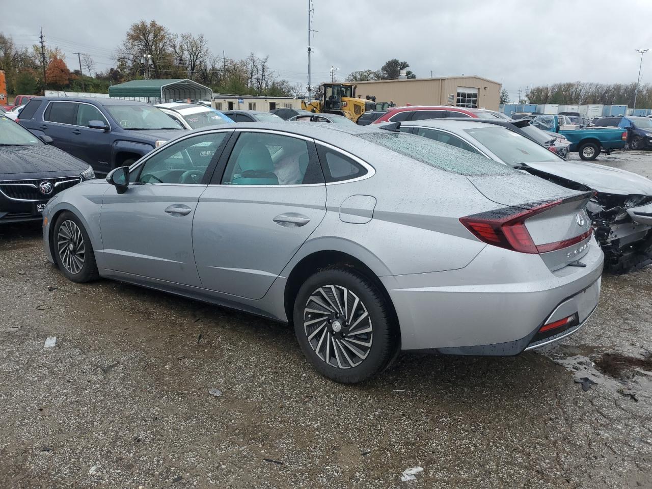 2023 Hyundai Sonata - Image 2