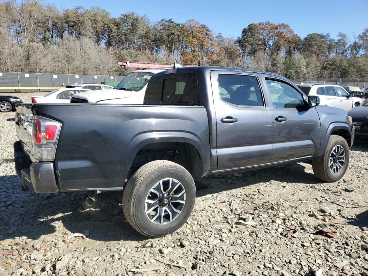 2020 Toyota Tacoma - Image 3