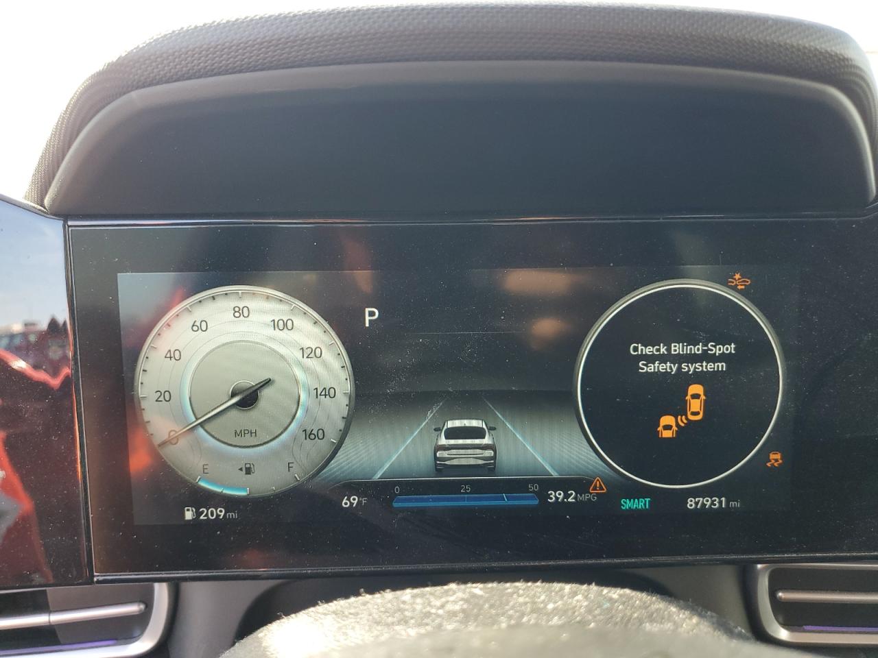 2021 Hyundai Elantra - Image 9