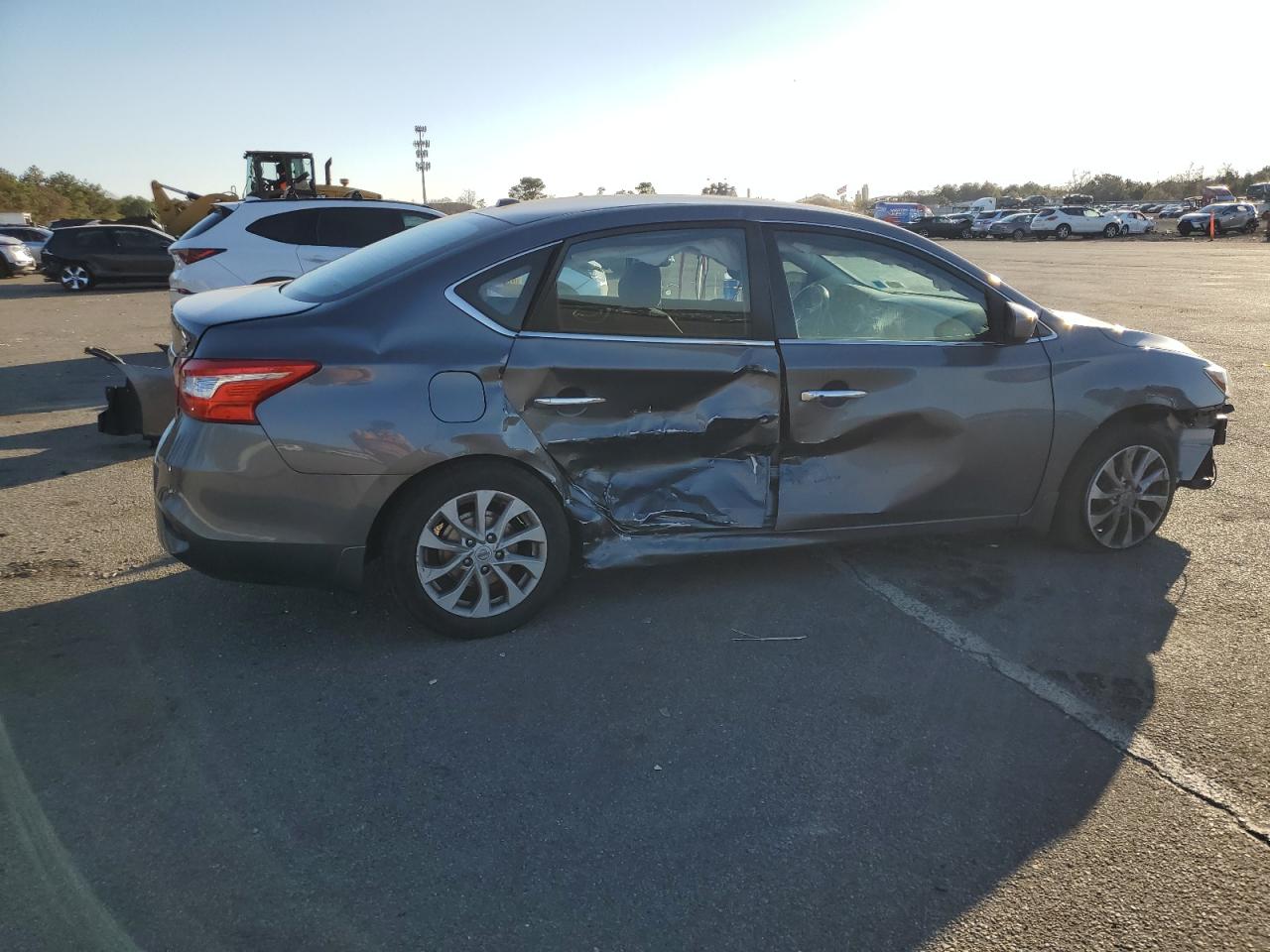 2018 Nissan Sentra S VIN: 3N1AB7AP5JL635774 Lot: 81253304