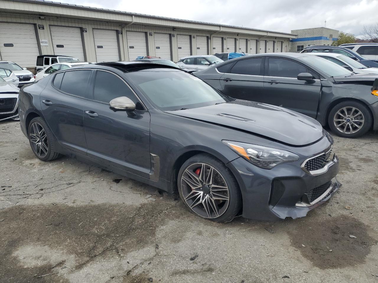 2022 Kia Stinger - Image 4