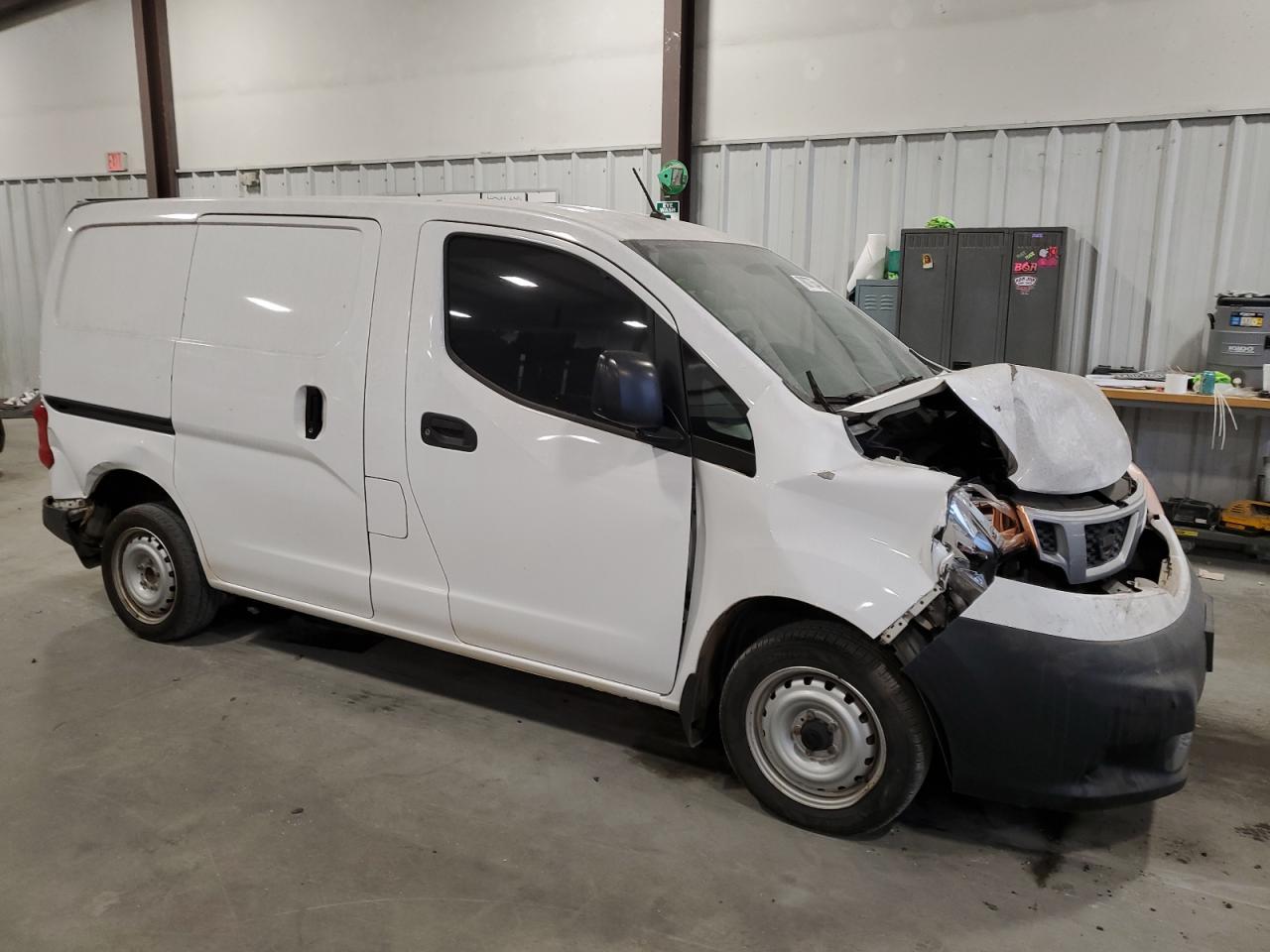 VIN 3N6CM0KN3JK702136 2018 NISSAN NV no.4