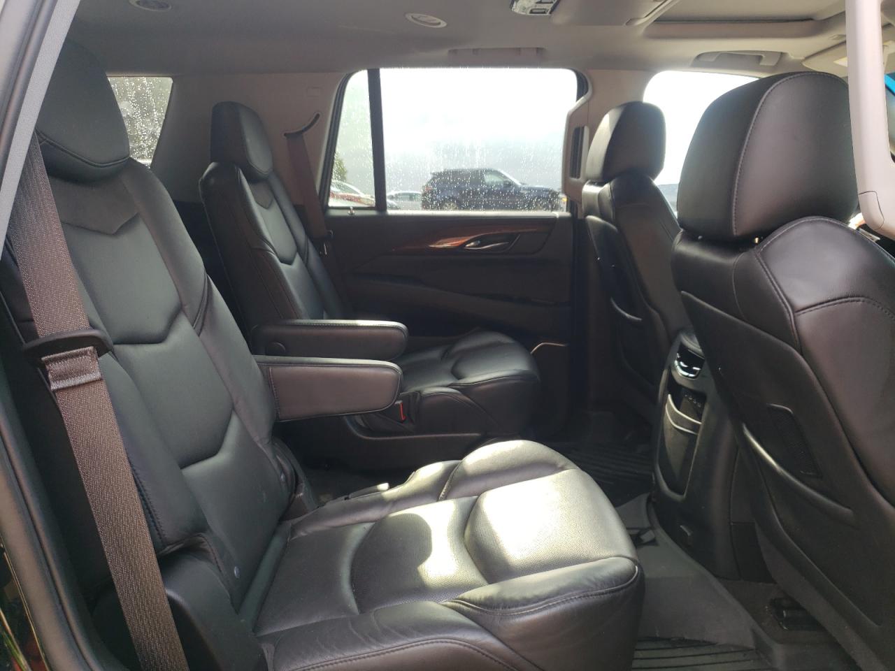 2020 Cadillac Escalade - Image 11