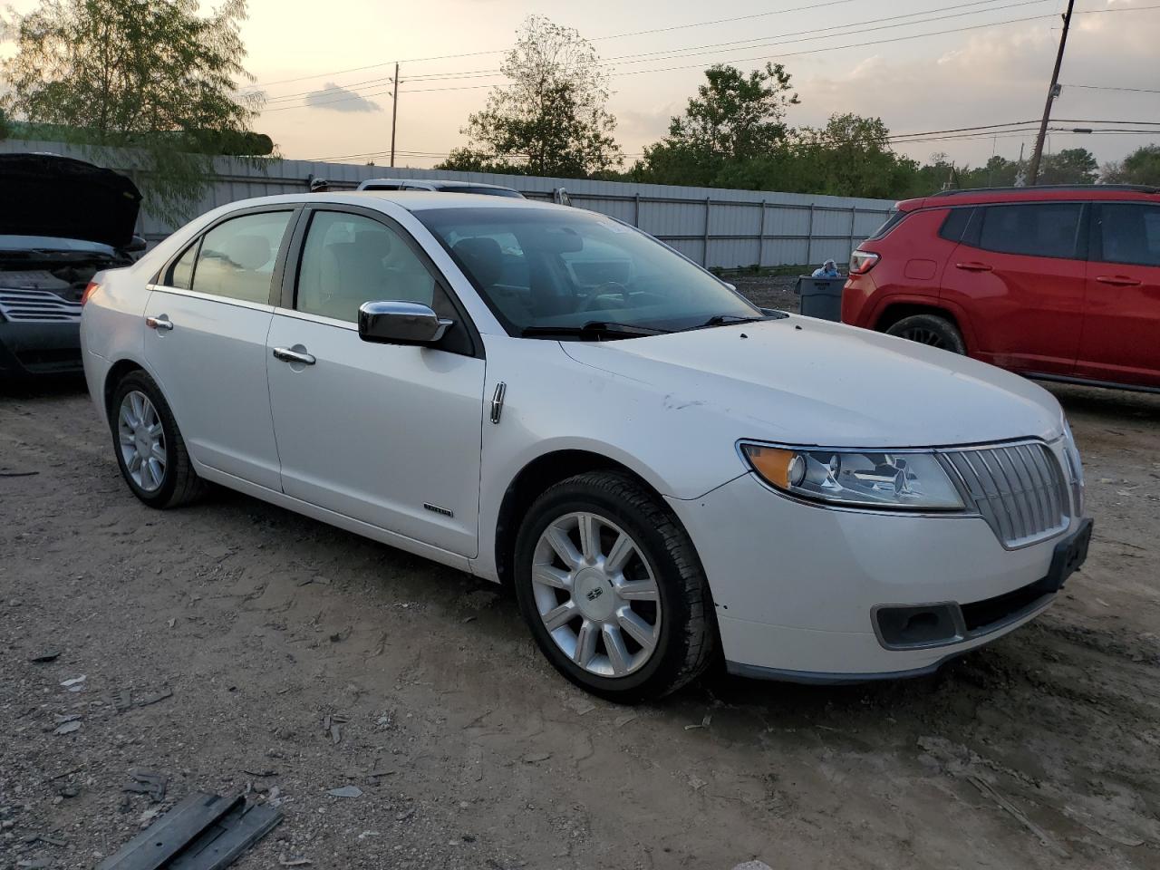 2011 Lincoln MKZ - Image 4