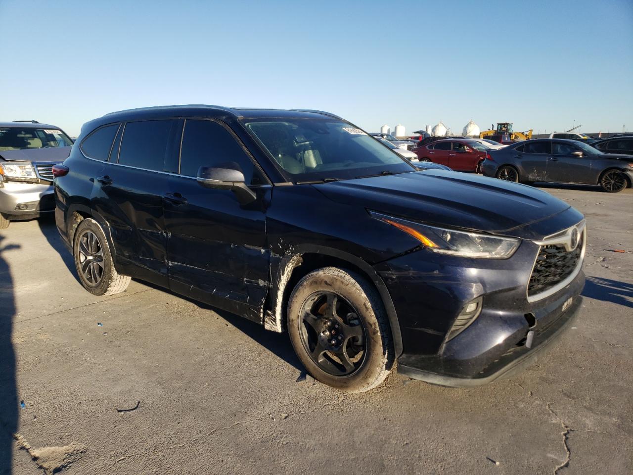 2021 Toyota Highlander - Image 4
