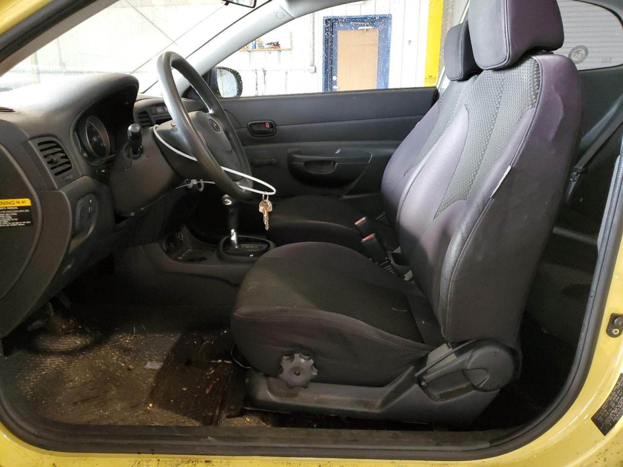 2010 Hyundai Accent - Image 7