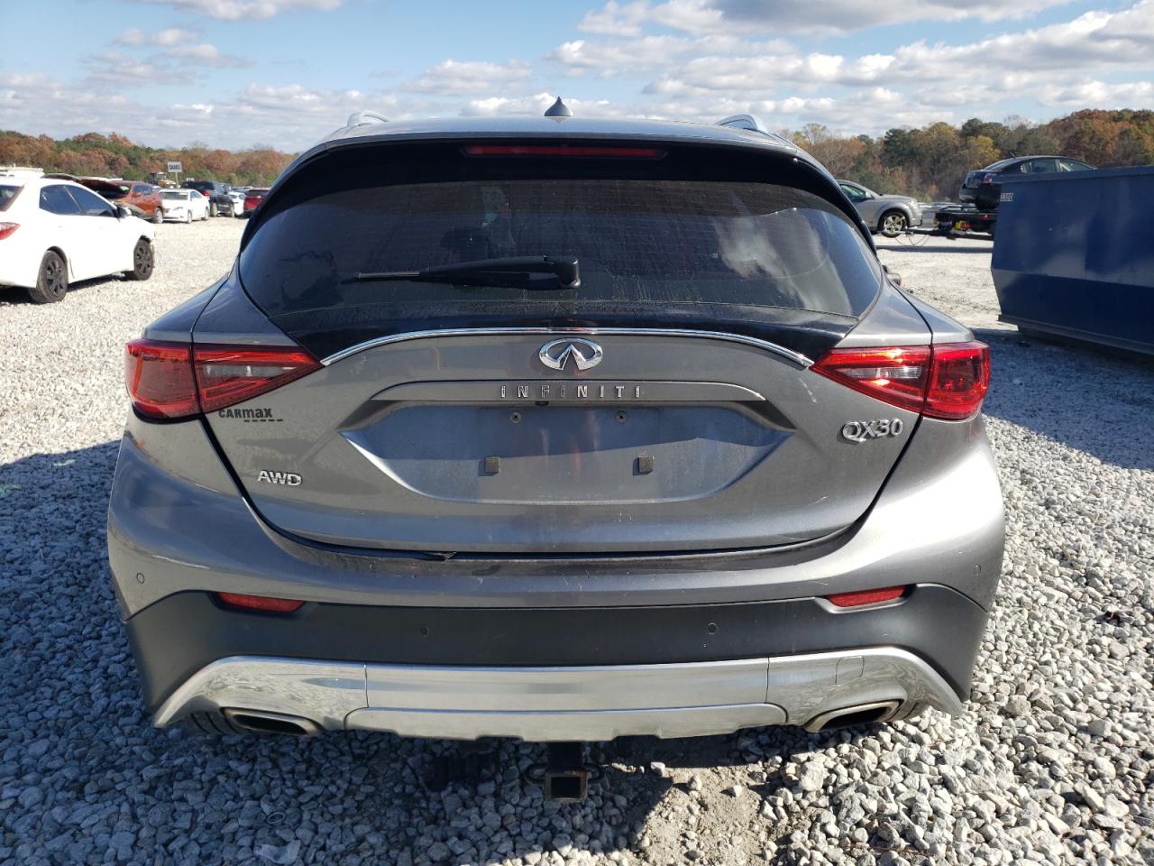 2017 Infiniti QX30 - Image 6