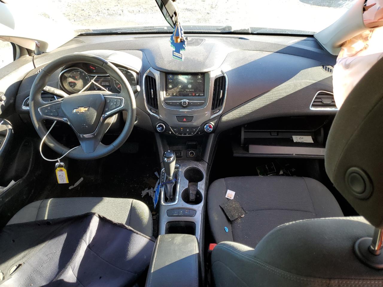 2019 Chevrolet Cruze - Image 8