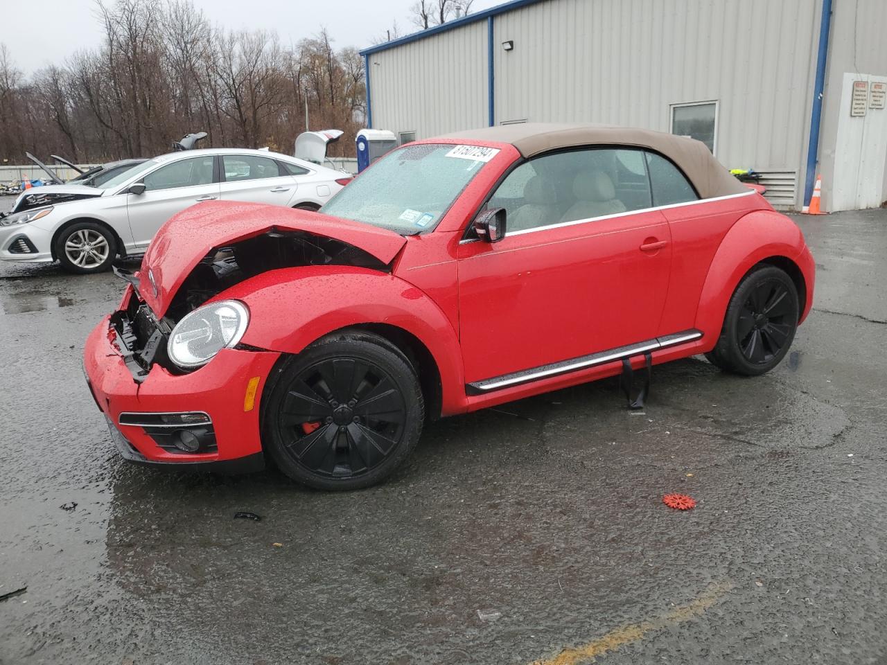 2013 Volkswagen Beetle - Image 1