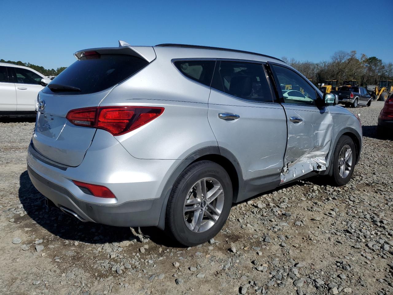 2017 Hyundai Santa Fe - Image 3