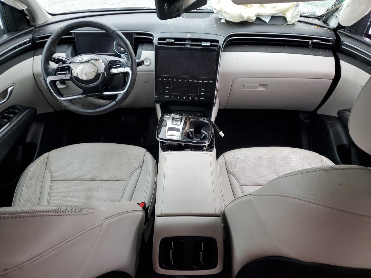 2022 Hyundai Tucson - Image 8