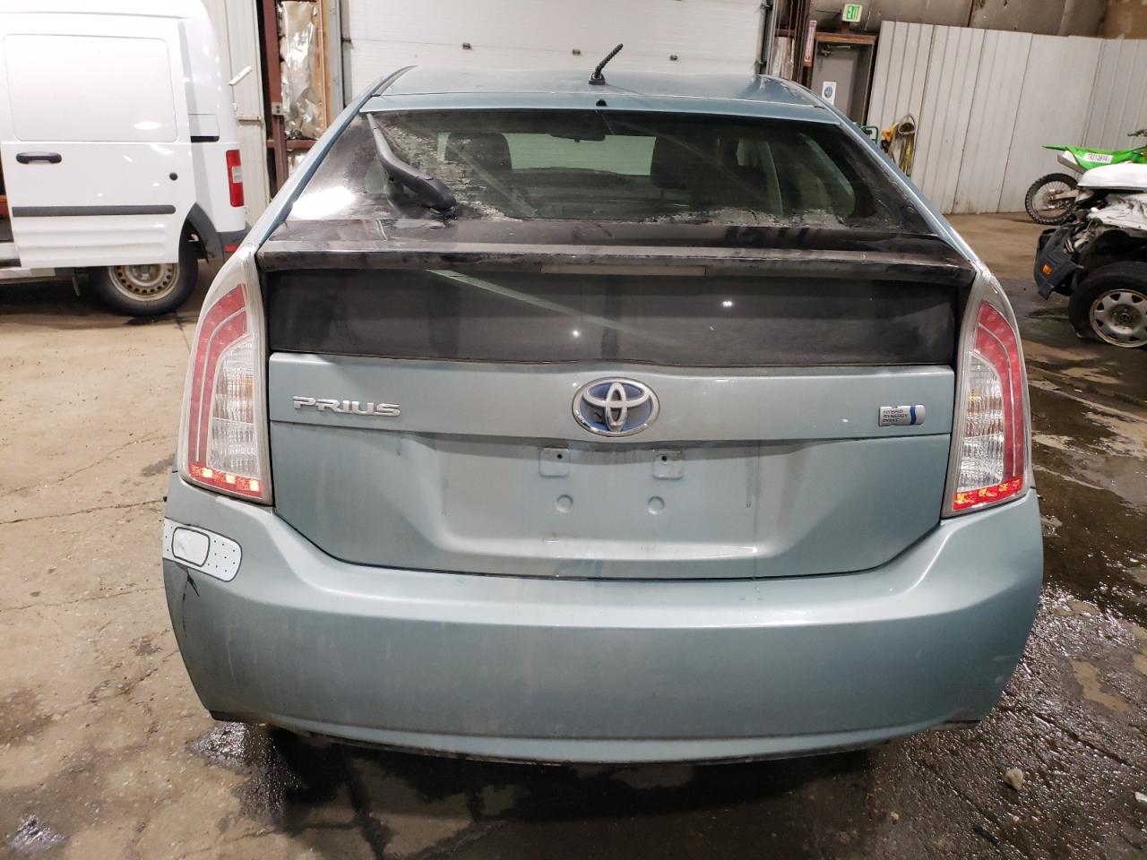 2012 Toyota Prius - Image 6