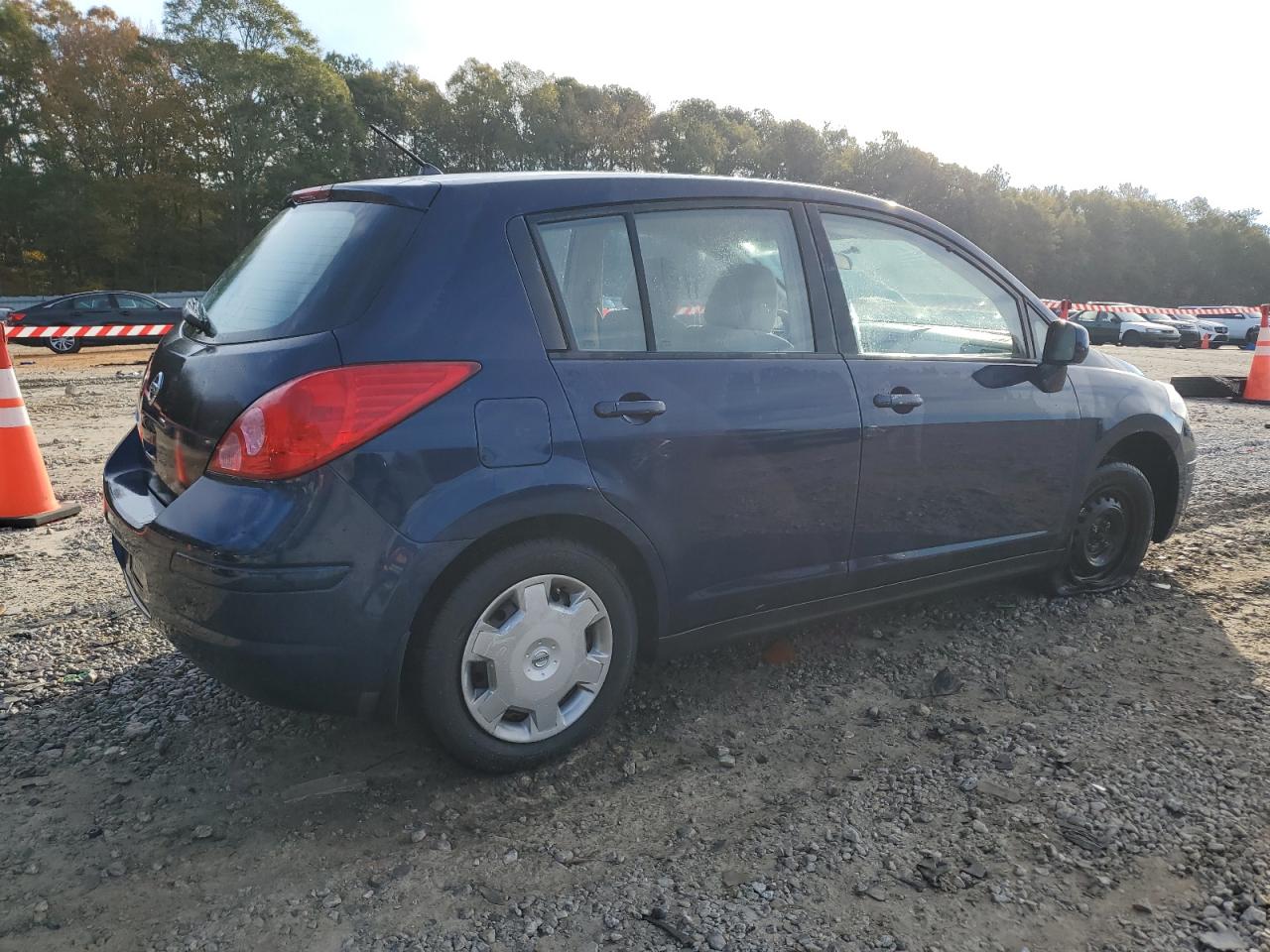 2008 Nissan Versa - Image 3