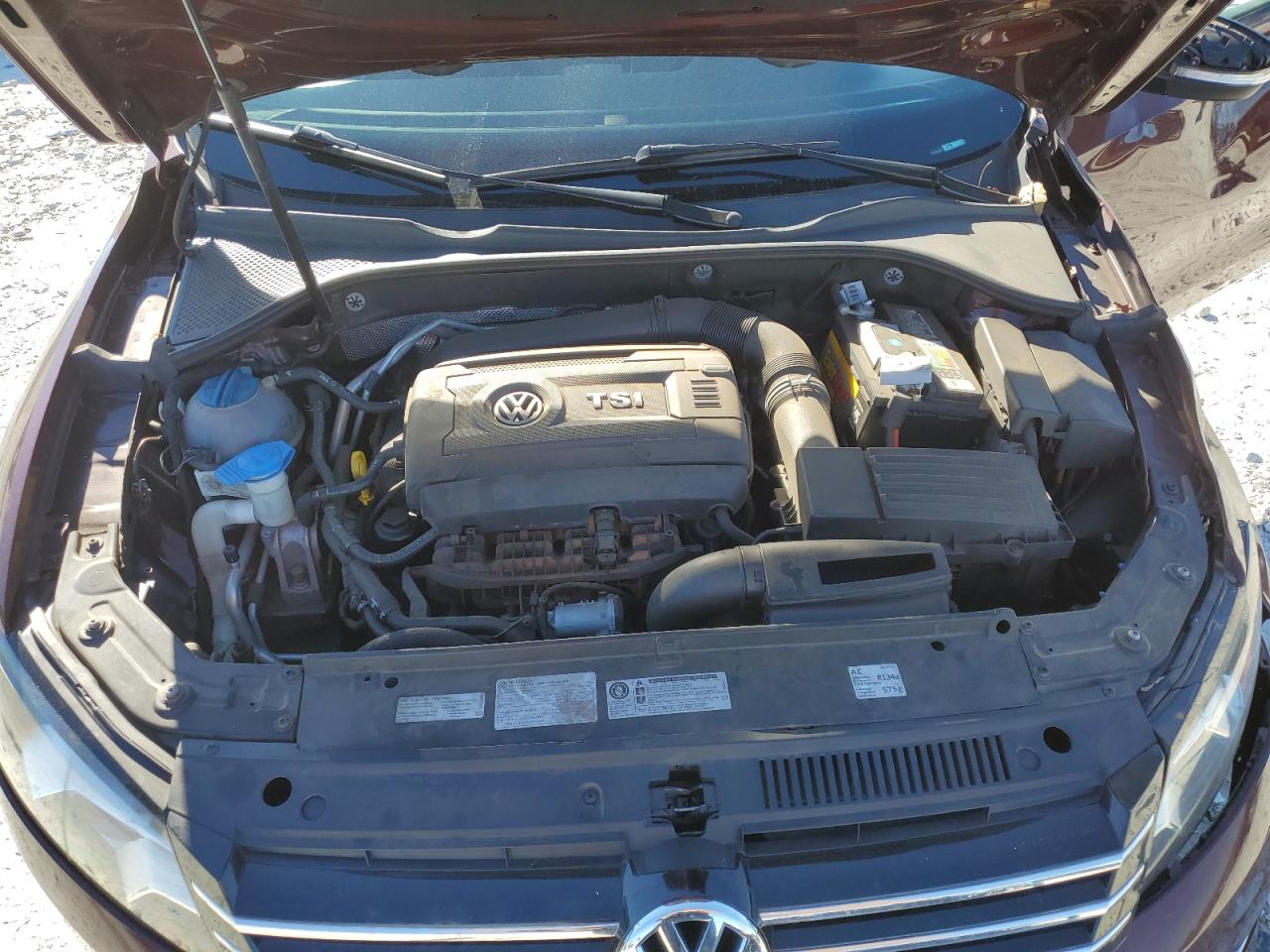 2014 Volkswagen Passat - Image 11