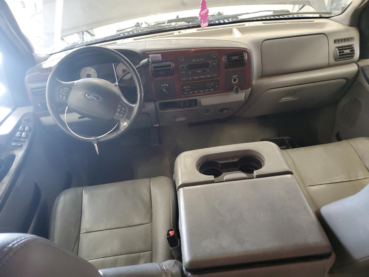 2006 Ford F250 - Image 8