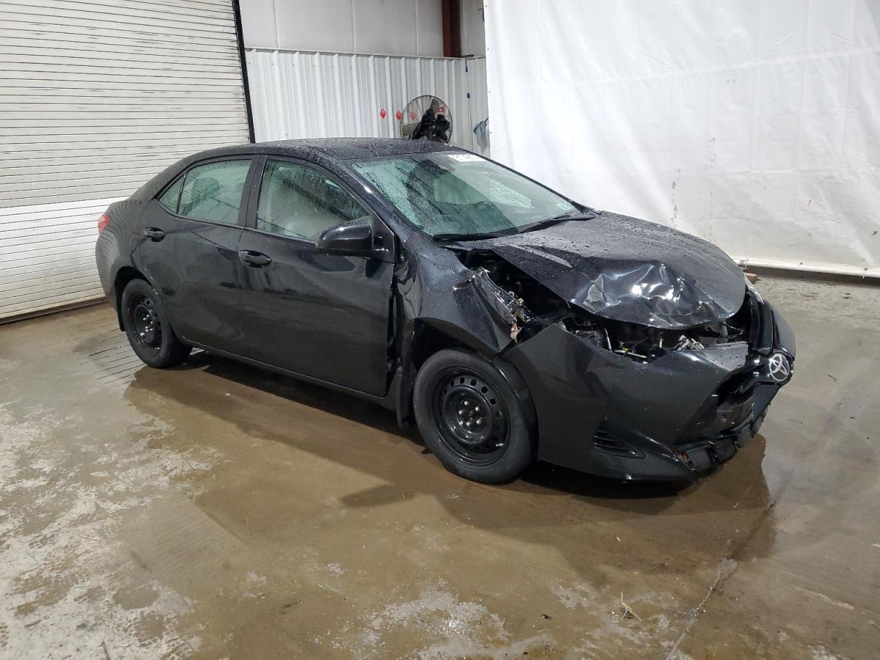 VIN 2T1BURHE4JC045709 2018 TOYOTA COROLLA no.4