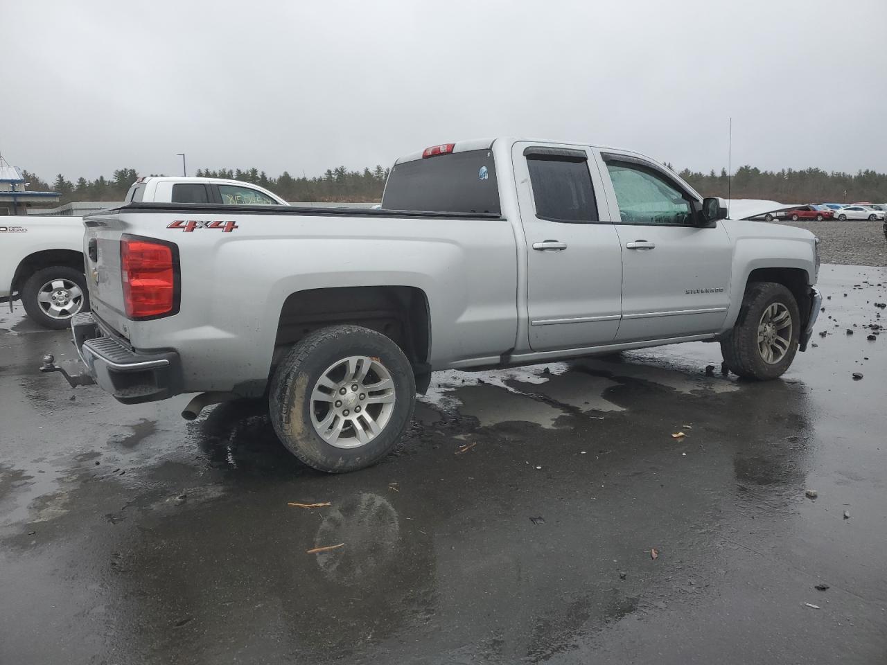 2019 Chevrolet Silverado - Image 3