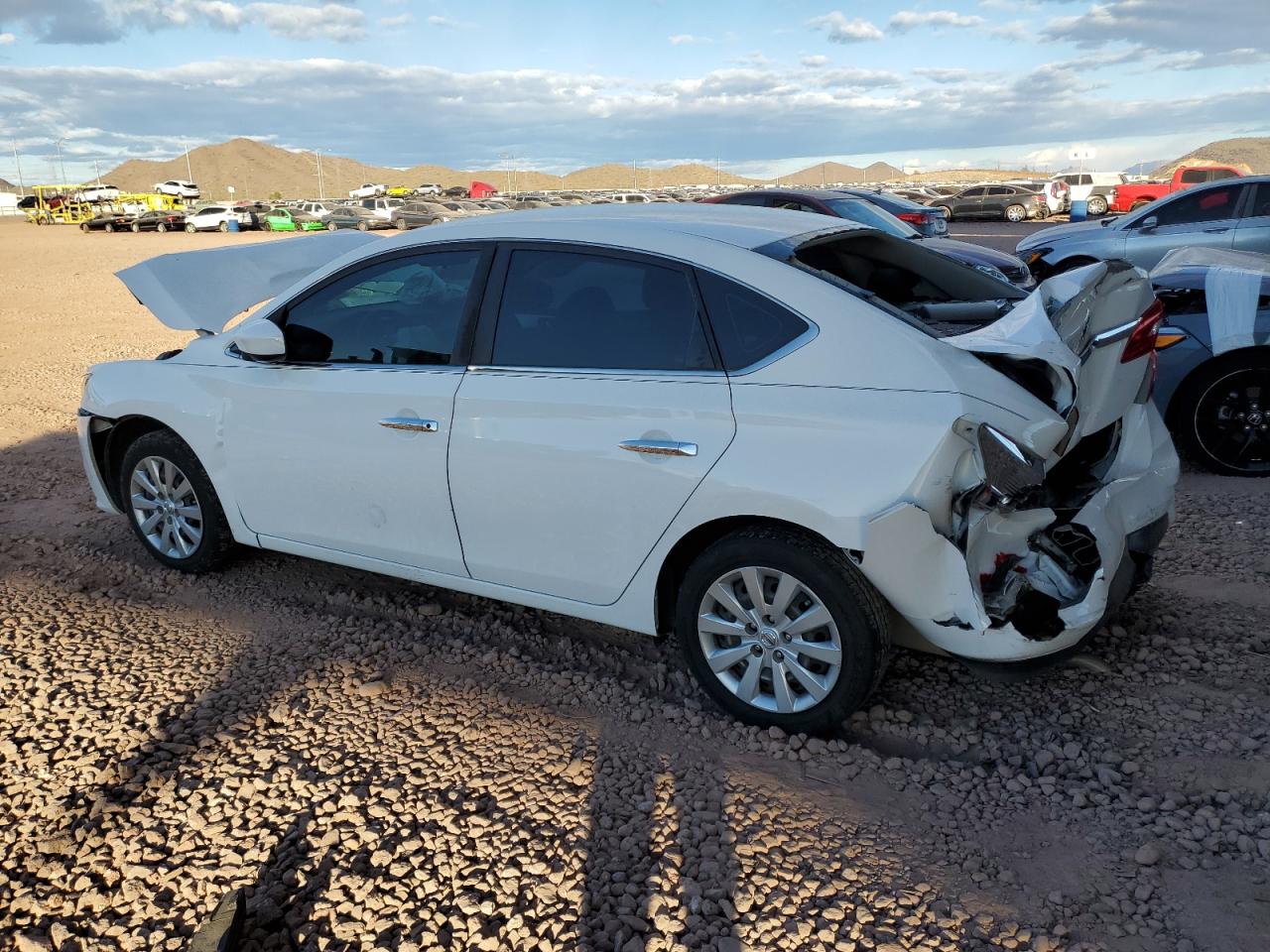 2019 Nissan Sentra - Image 2