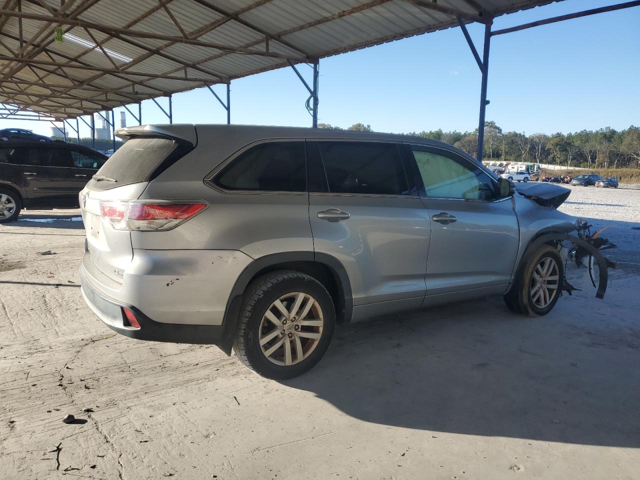 2015 Toyota Highlander - Image 3