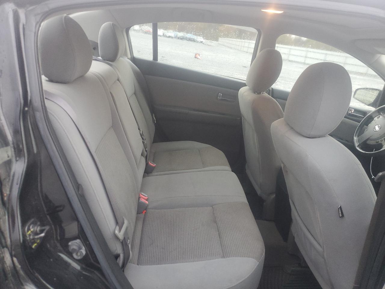 2012 Nissan Sentra - Image 10