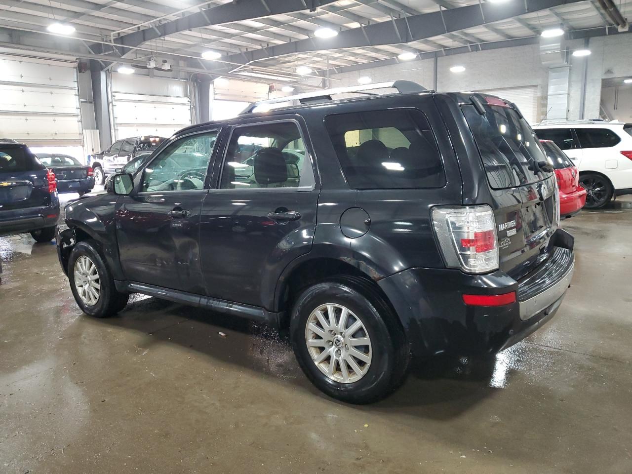 2011 Mercury Mariner - Image 2