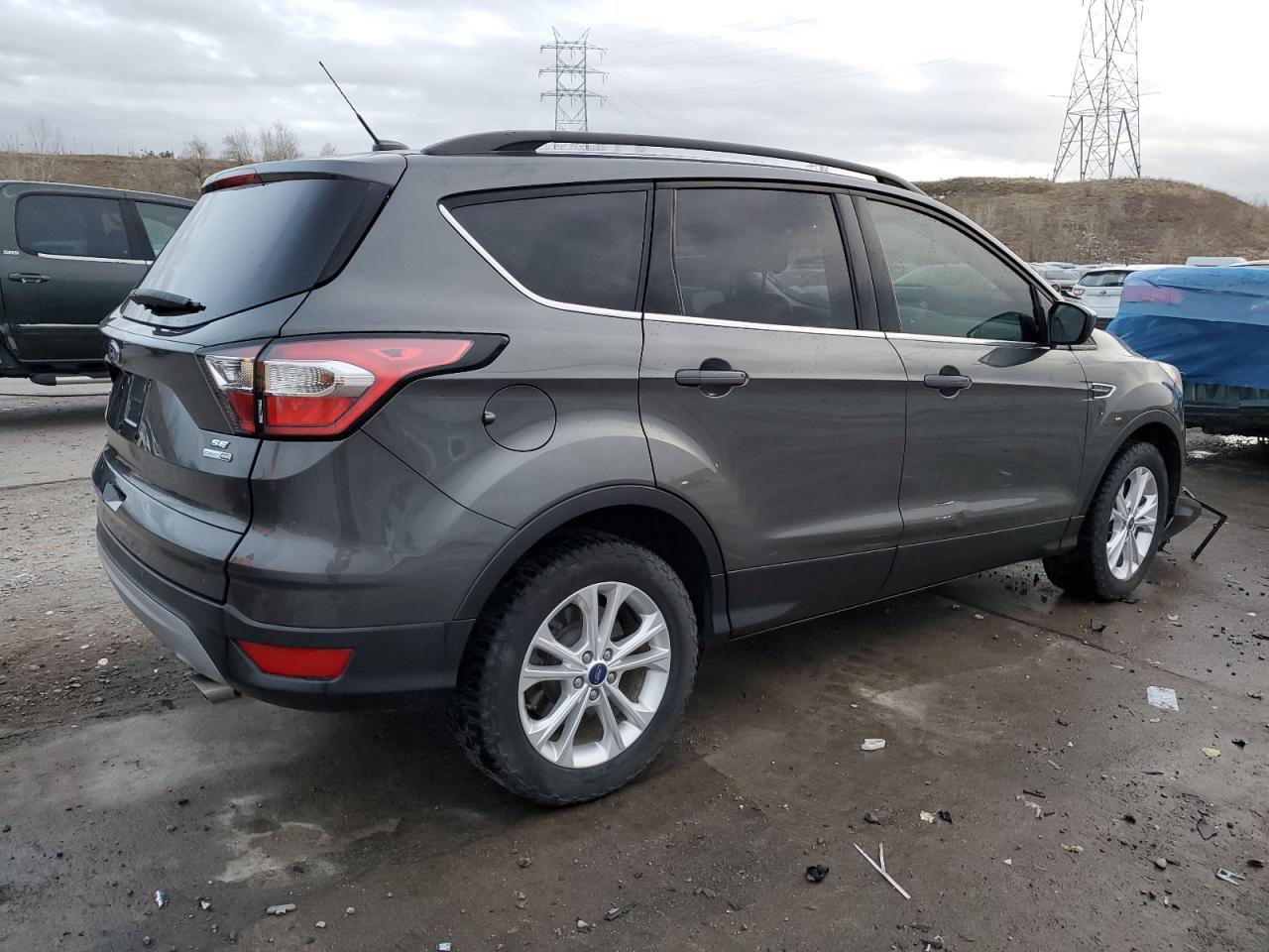 VIN 1FMCU9G91HUB60608 2017 FORD ESCAPE no.3