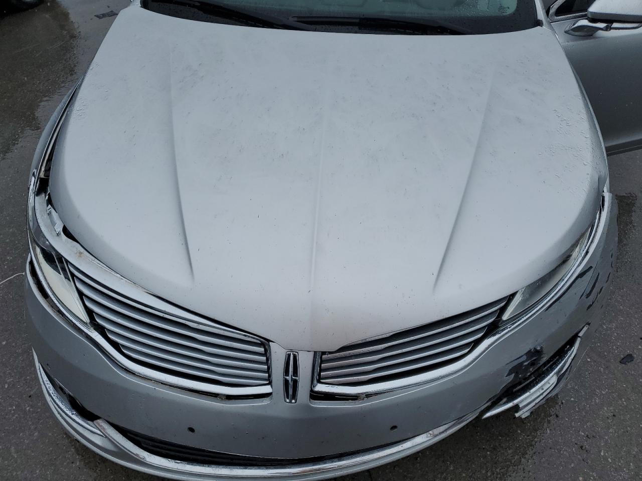 2014 Lincoln MKZ - Image 13